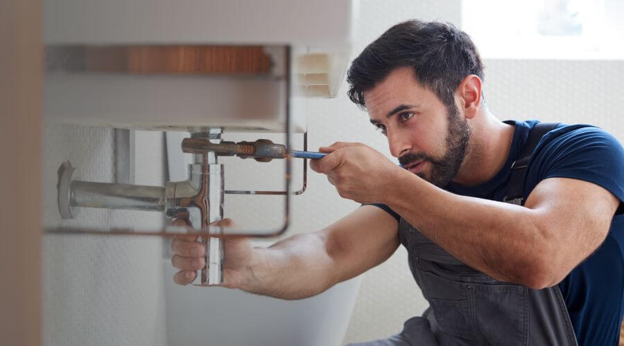 Faucet repair for sink in Mount Pulaski, IL
